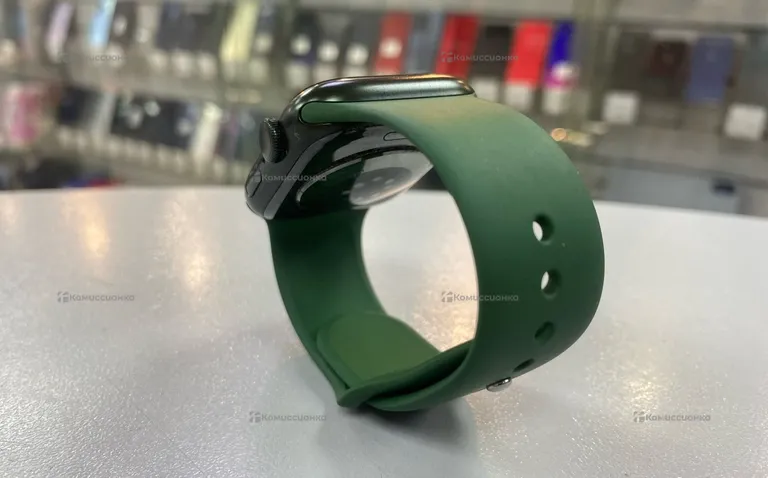 Часы  Apple Watch Series 7 45 mm