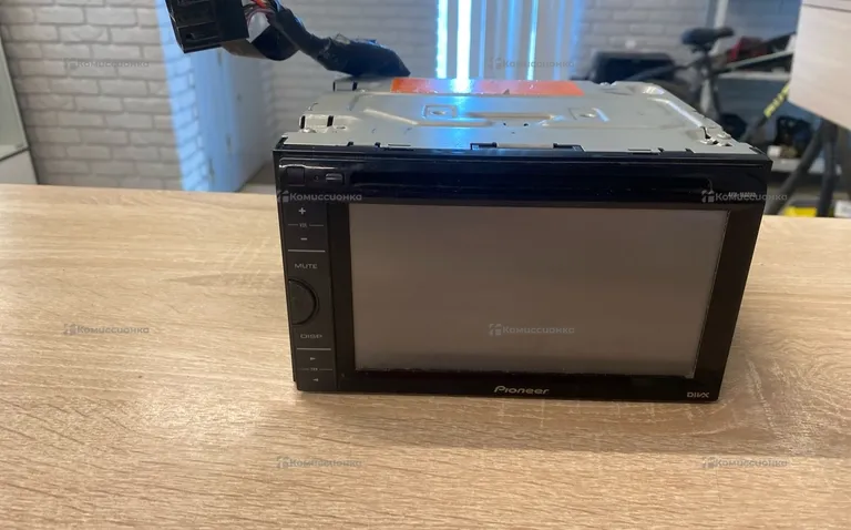 Автомагнитола  pioneer divx AVH-160DVD