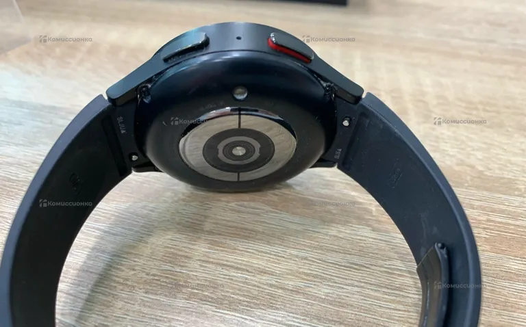 Часы Samsung Galaxy Watch 5 Pro