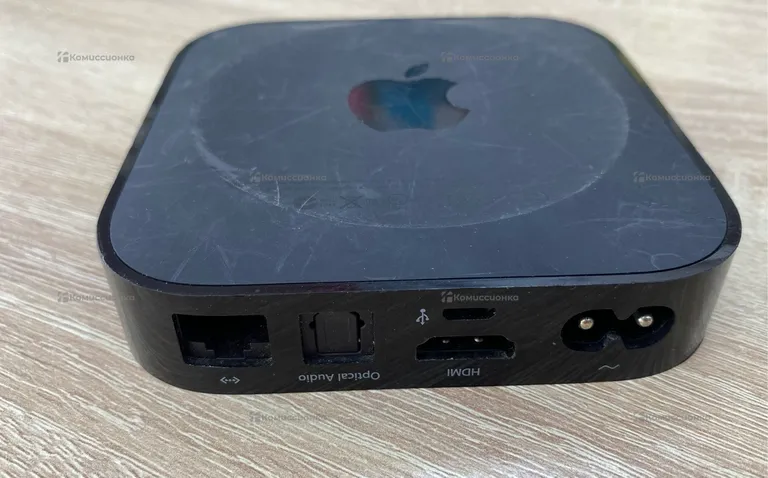 Приставка Apple TV