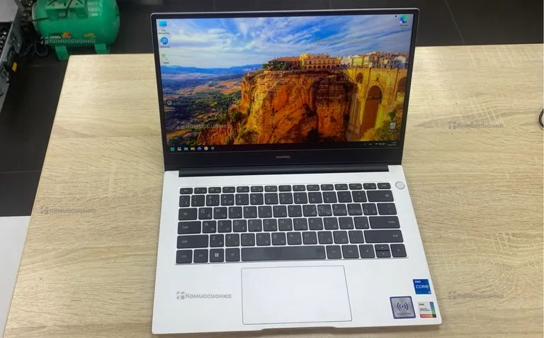 Ноутбук  Huawei matebook D16