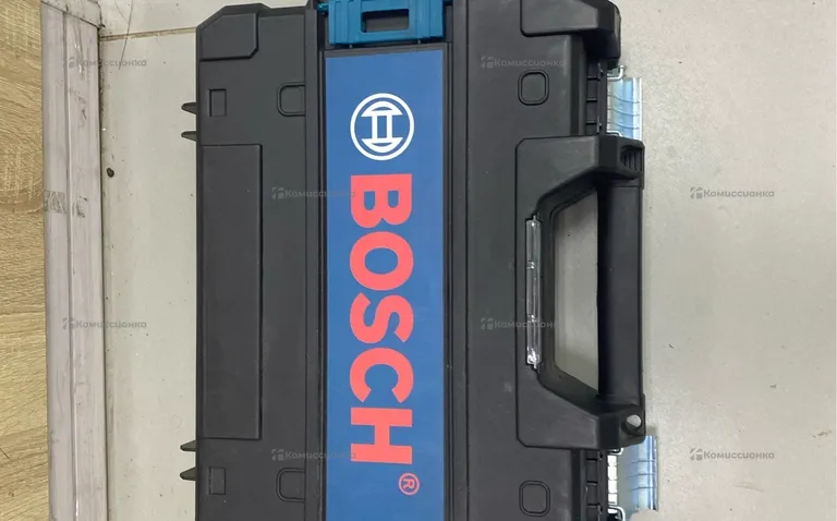 Лазерный Уровень Bosch 4D зеленый РЕПЛИКА