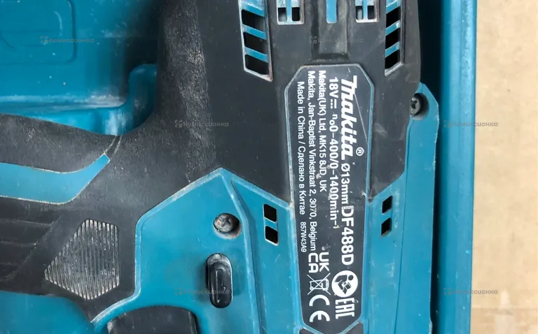 Аккумуляторная дрель-шуруповерт Makita DF488D