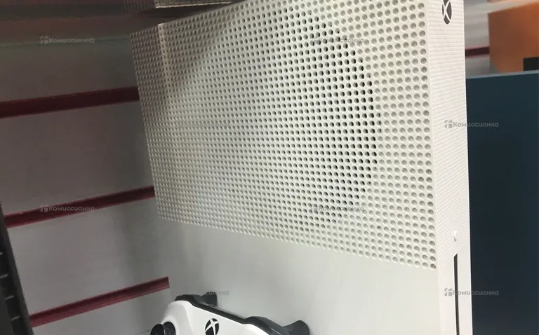 Приставка Xbox One S 1Tb