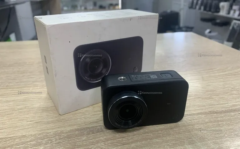 Экшн камера Mi Action