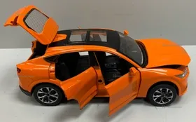 Автомобиль Ford Mustang MACH-E