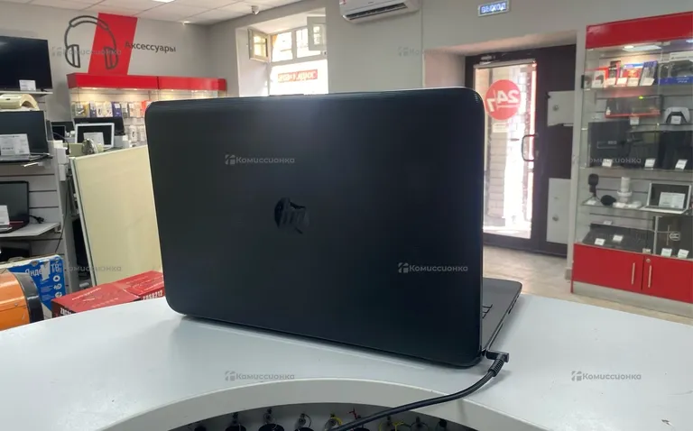 Ноутбук HP AMD A6-7310/4ram/256ssd