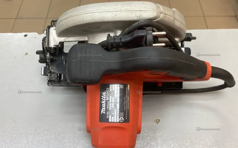 Циркулярная пила Makita m5802