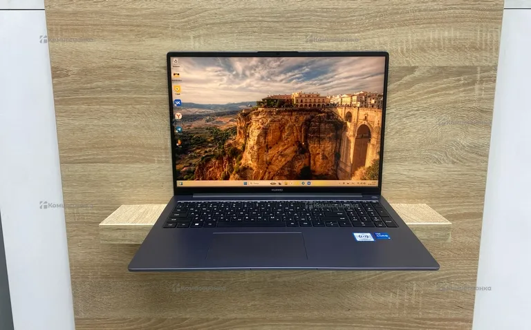 Ноутбук  huawei mclf-x