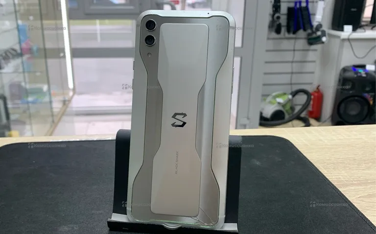 Xiaomi Black Shark 2 8/128 ГБ