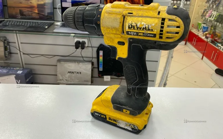 Аккумуляторная дрель-шуруповёрт Dewalt DCD771-KS 1
