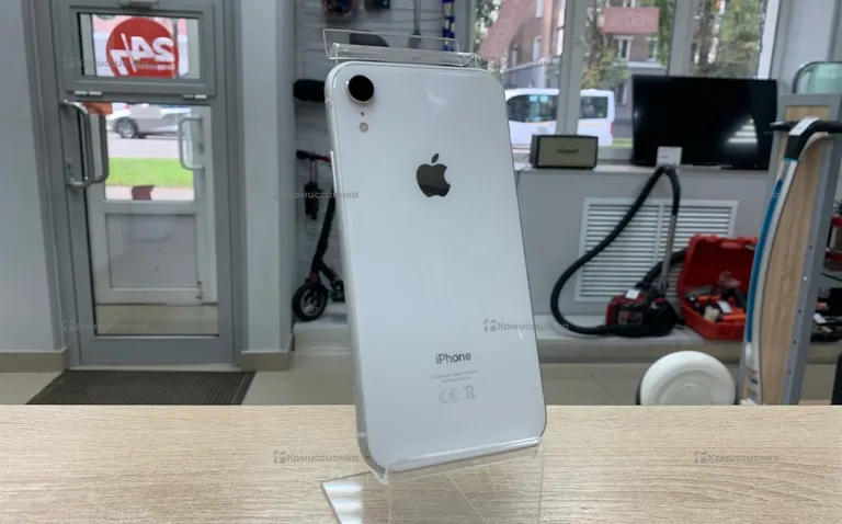 Apple iPhone Xr 64 ГБ