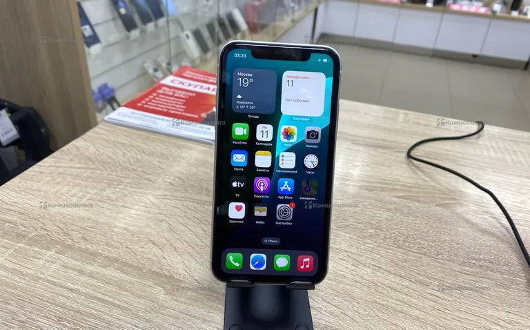 Apple IPhone 11 64Gb