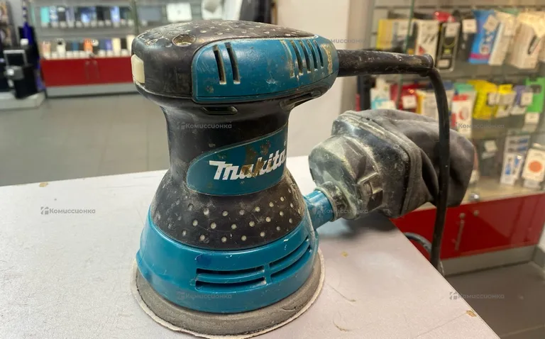 Эксцентриковая шлифмашина makita BO5030