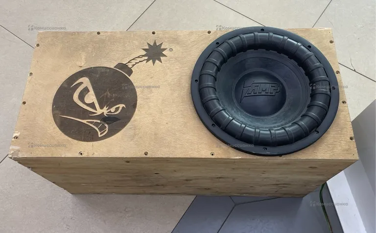 Сабвуфер  AMP Mass 1000 12D2