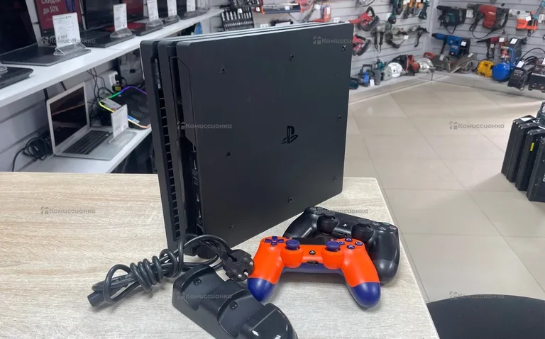 Приставка PS4. PS4 pro