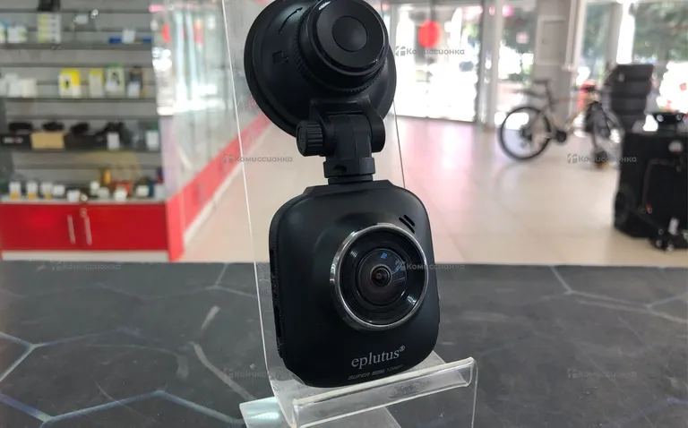 Видеорегистратор Eplutus DVR-918