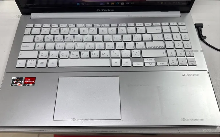 Ноутбук  ASus vivoBook