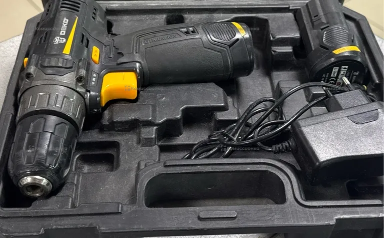 Аккумуляторная дрель-шуруповерт DEKO GCD12DU3