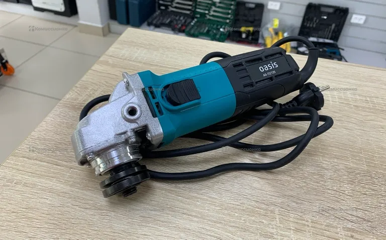 УШМ Oasis AG-72/125