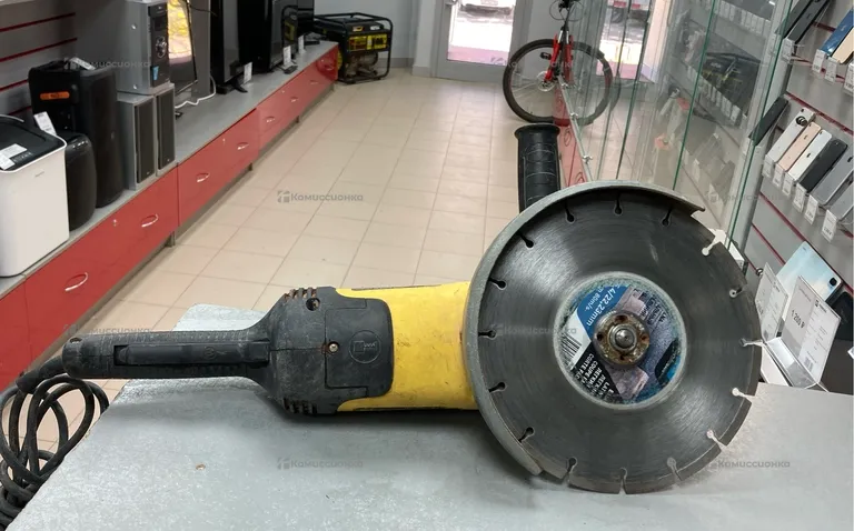 УШМ (болгарка) Stanley Fatmax FMEG230