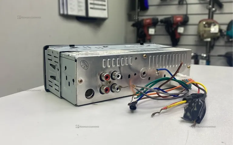Автомагнитола Soundmax