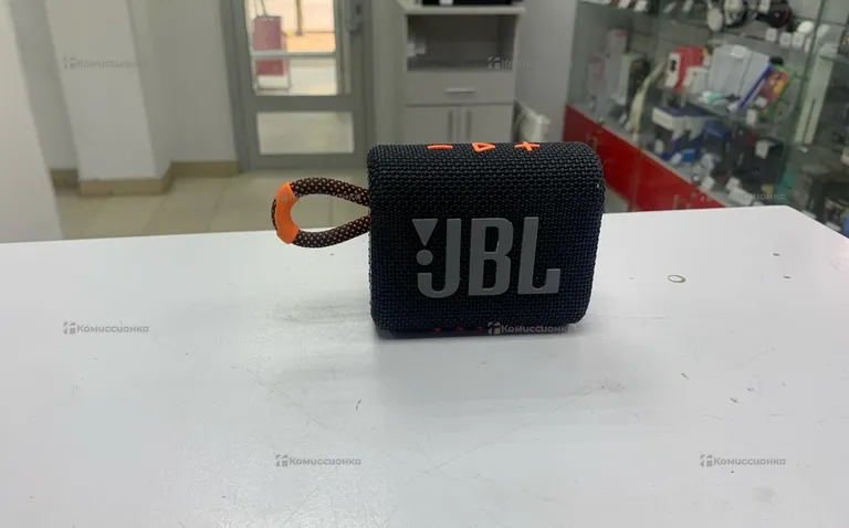 JBL go3