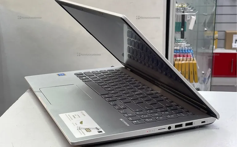 Ноутбук ASUS F509F