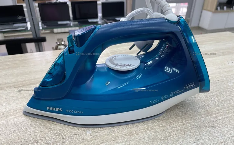 Утюг Philips DST3040/70