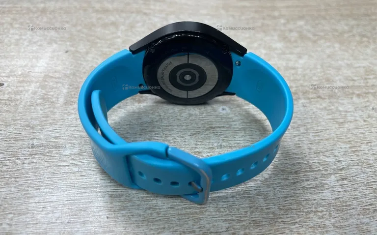 Часы Samsung Galaxy Watch 4 40mm