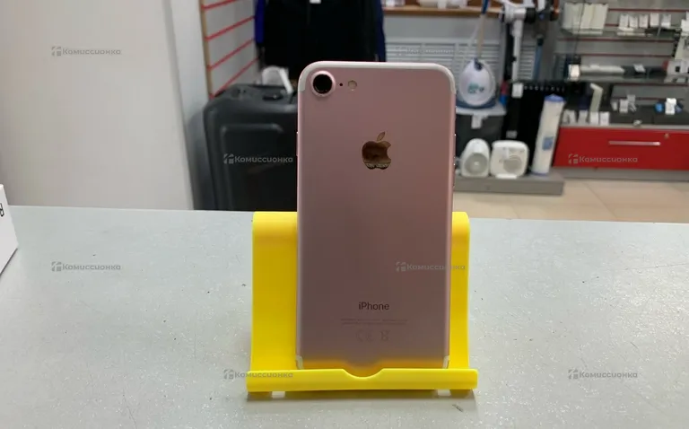 Apple IPhone 7 32 ГБ