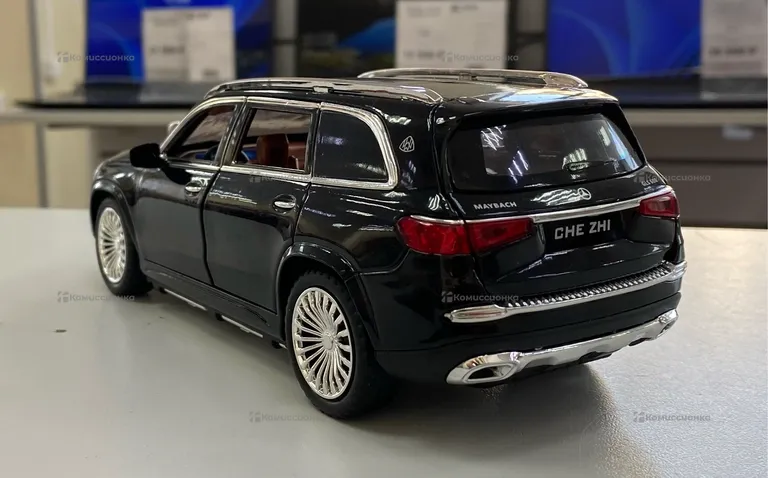 Машинка Mercedes