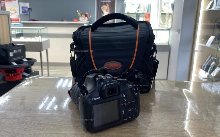 Фотоаппарат  canon eos 1100d