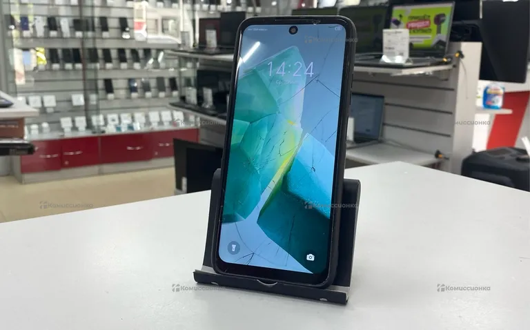 Infinix Hot 30 Play 8/128 ГБ