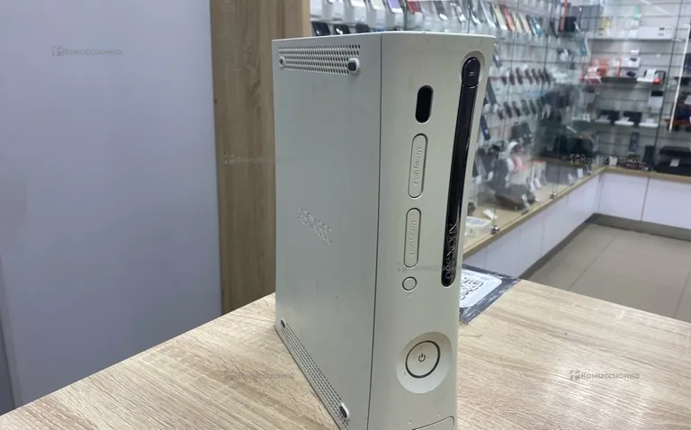 Приставка Xbox 360 500GB