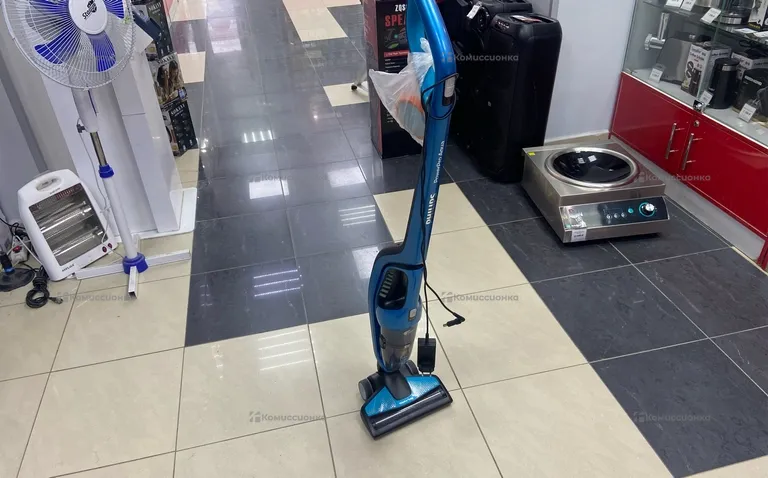 Пылесос  Philips PoweredPro Aqua +фильтры