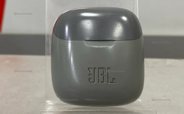 Наушники  jbl tune225
