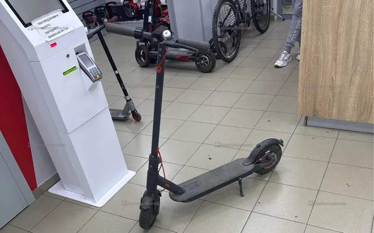 Самокат Xiaomi M365Pro