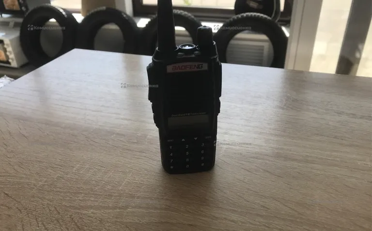 Рация  baofeng uv-82