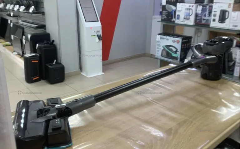 Пылесос  Polaris PVCS 1102