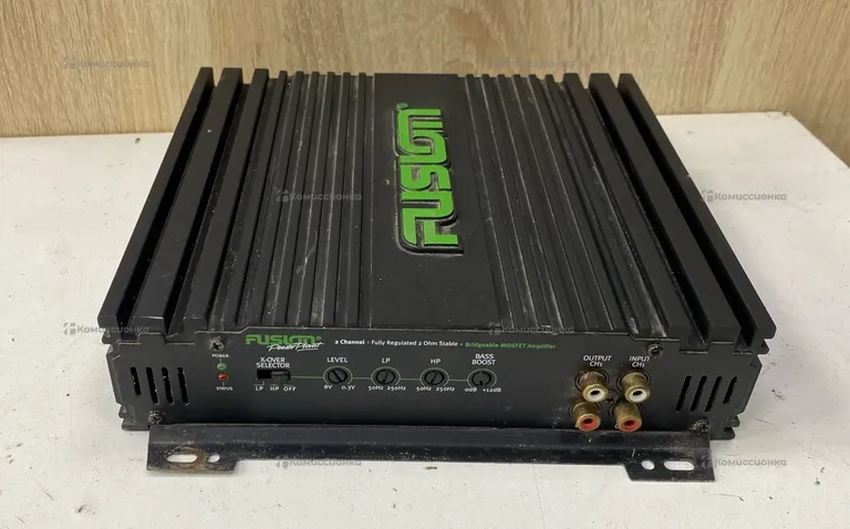 Усилитель  Fusion FP-802
