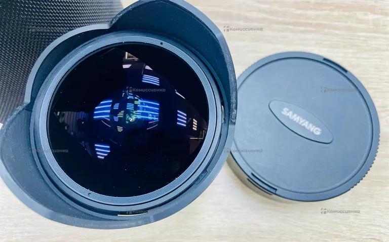 Объектив Samyang 8mm для Canon