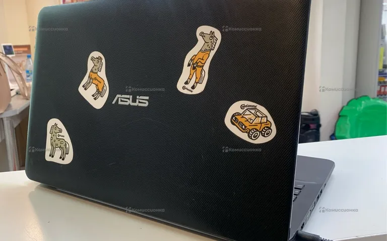 Ноутбук Asus