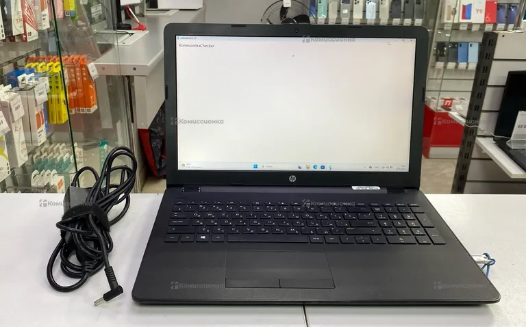 Ноутбук HP AMD A9-9420 / R5 M330 / 6 OZU