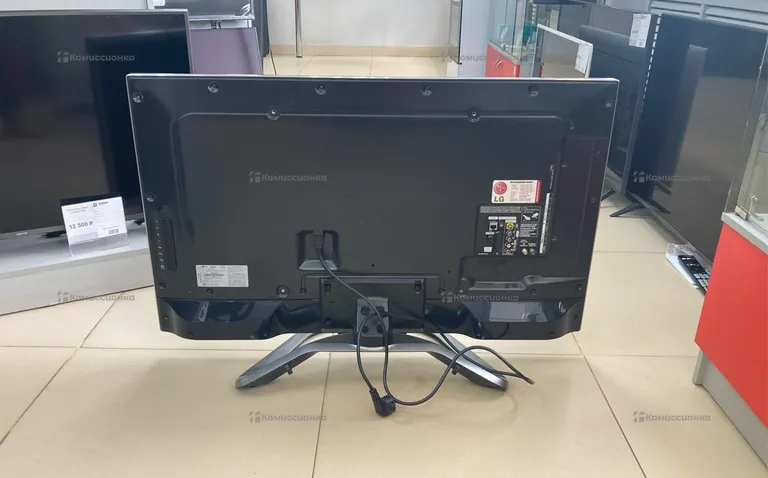 Телевизор LG 42LA645V