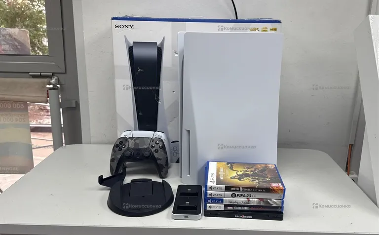 Приставка PlayStation 5 с дисководом