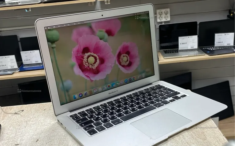 Ноутбук  MacBook Air 13 (2011)
