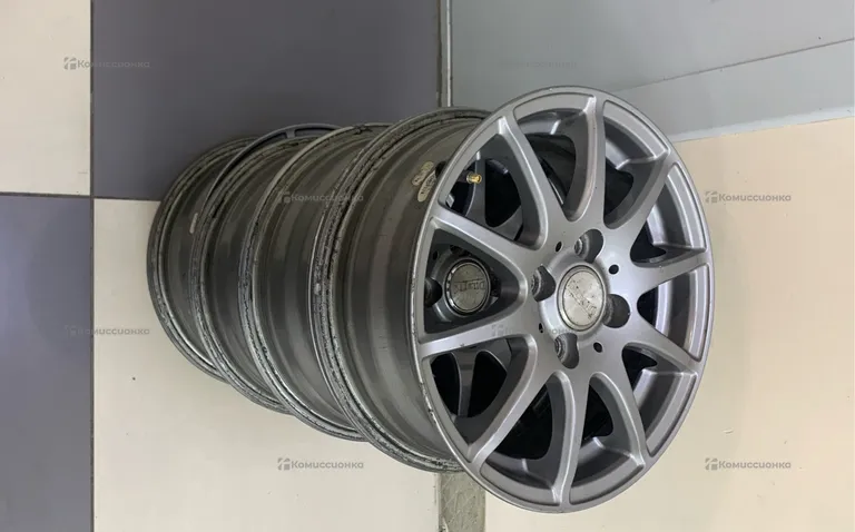 Диски Cosmic Diletto 4x100 R14
