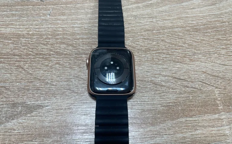 Часы Apple Watch 6 44mm