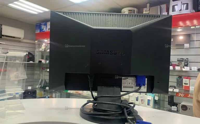 Монитор Samsung ls19b350